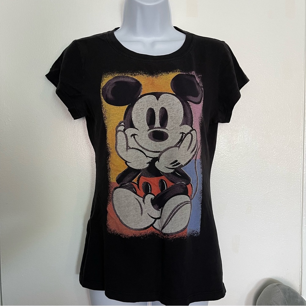 Disney Mickey Mouse T-shirt, Size (L), Color: Black
